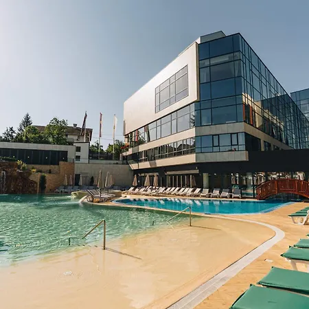 Hotel Tonanti 4*